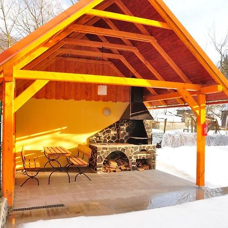 Ubytovanie Ahoj V Prirode Myto pod Dumbierom Exterior photo